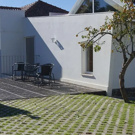 Casa de Campo Casa De Santo Antão - *