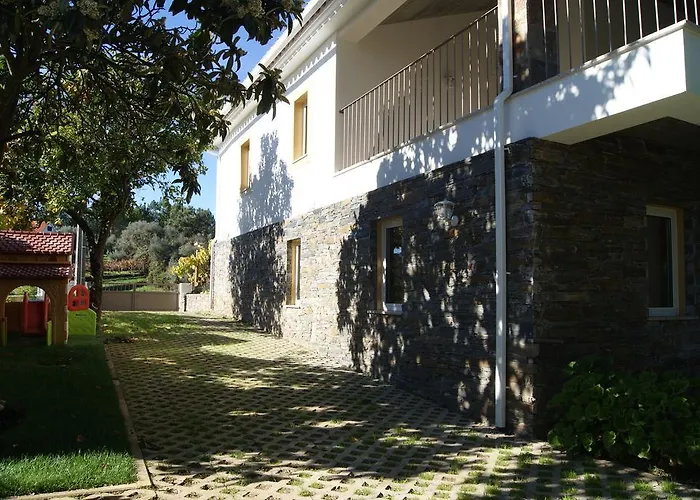 Casa De Santo Antao - * Padroes (Coimbra)