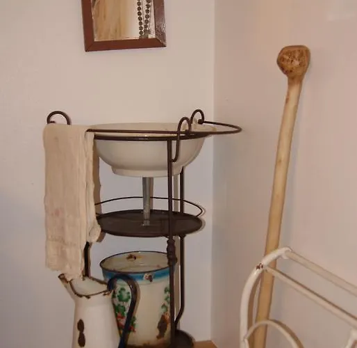 Casa De Santo Antao - * Padroes (Coimbra)