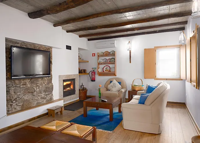 Casa De Santo Antao - *
